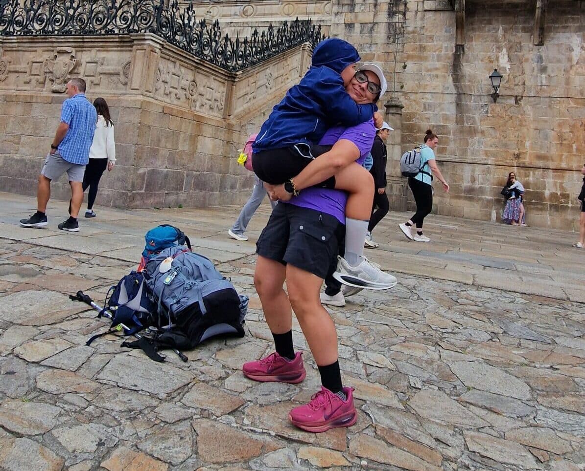 Una mamma e suo figlio in viaggio
